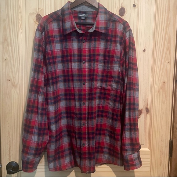 Eddie Bauer Red and Gray Checkered Flannel Shirt Size XXL - Picture 1 of 7